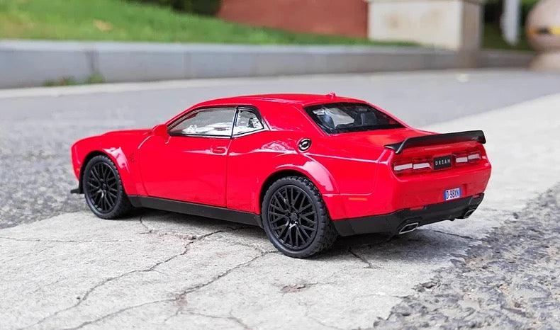 【Hellcat ™】-Sinta a Adrenalina com a Miniatura Dodge Challenger SRT Velozes e Furiosos!